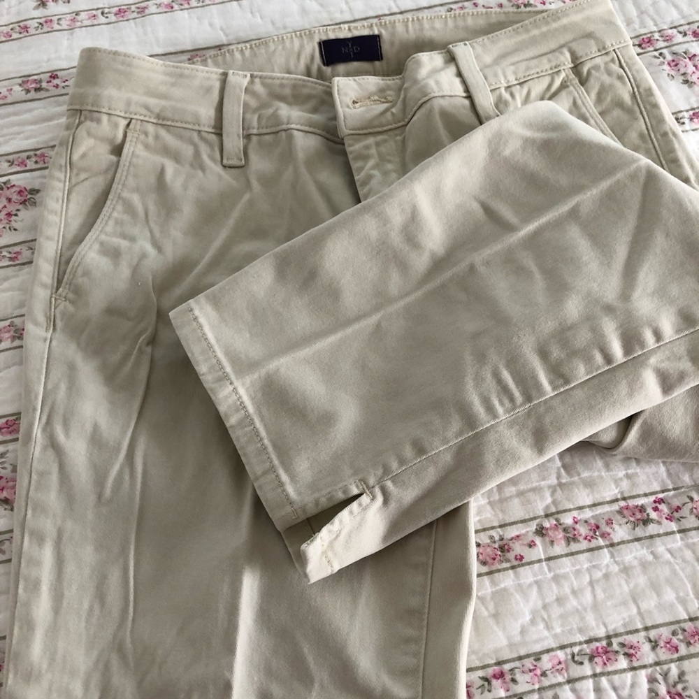 NYDJ sand color crops size 8